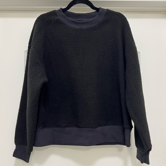 NWT Everlane Sherpa Crewneck Sweatshirt - Picture 6 of 10